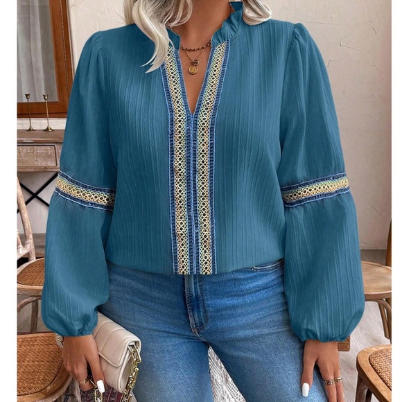 Plus Color Block Frill neck Long sleeve Blouse - Picture 2 of 7